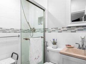 1100 N Northlake Dr, Hollywood FL 33019