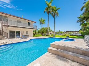 1100 N Northlake Dr, Hollywood FL 33019