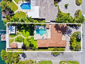 1100 N Northlake Dr, Hollywood FL 33019