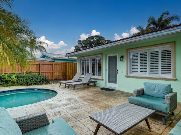 904 NE 18th St, Fort Lauderdale FL 33305