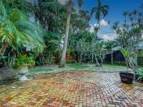904 NE 18th St, Fort Lauderdale FL 33305