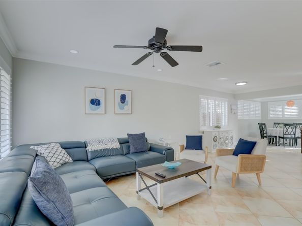 904 NE 18th St, Fort Lauderdale FL 33305
