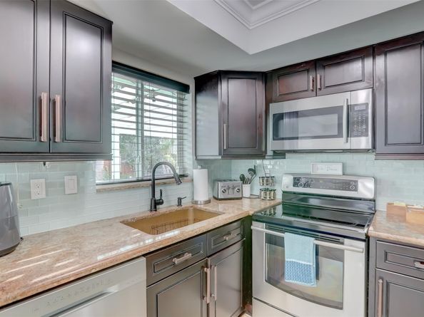 904 NE 18th St, Fort Lauderdale FL 33305