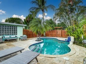 904 NE 18th St, Fort Lauderdale FL 33305