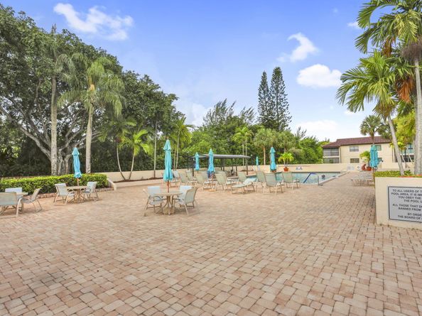 21863 Arriba Real 8j, Boca Raton FL 33433