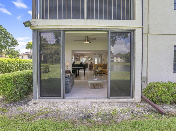 21863 Arriba Real 8j, Boca Raton FL 33433