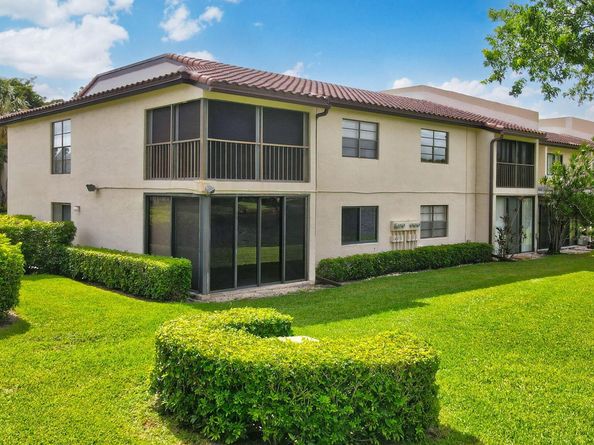 21863 Arriba Real 8j, Boca Raton FL 33433