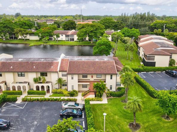 21863 Arriba Real 8j, Boca Raton FL 33433