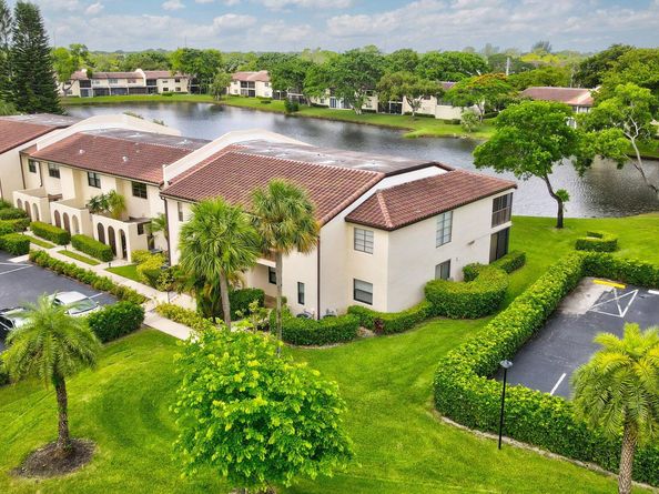 21863 Arriba Real 8j, Boca Raton FL 33433