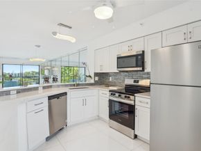 2205 S Cypress Bend Dr 501, Pompano Beach FL 33069