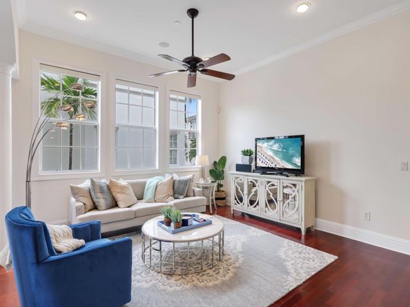 285 SE 6th Avenue I, Delray Beach FL 33483