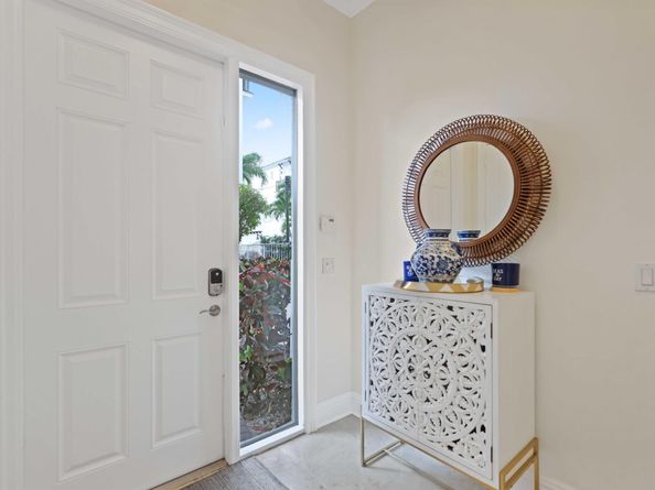 285 SE 6th Avenue I, Delray Beach FL 33483