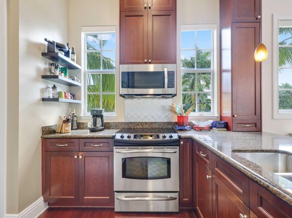285 SE 6th Avenue I, Delray Beach FL 33483
