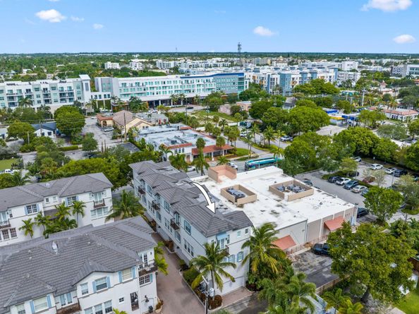 285 SE 6th Avenue I, Delray Beach FL 33483