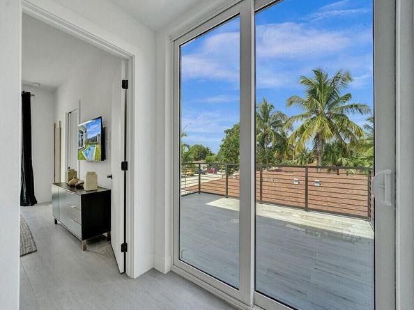1220 NE 15th Avenue, Fort Lauderdale FL 33304