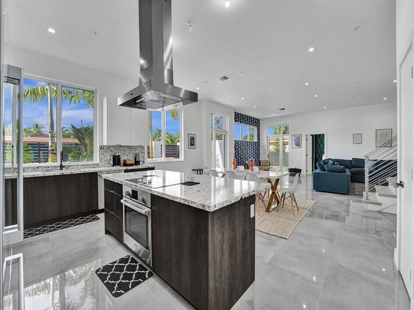1220 NE 15th Avenue, Fort Lauderdale FL 33304