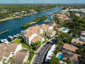 827 Oak Harbour Drive 827, Juno Beach FL 33408