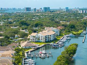 827 Oak Harbour Drive 827, Juno Beach FL 33408