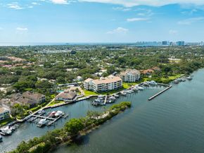 827 Oak Harbour Drive 827, Juno Beach FL 33408