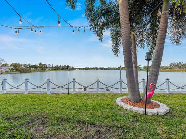 1741 NW 39th Street, Oakland Park FL 33309