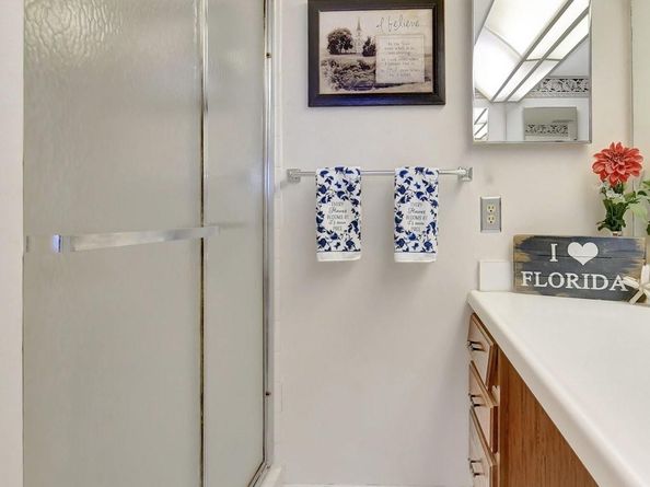 6033 Coral Lake Dr 6033, Margate FL 33063