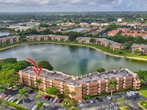 6033 Coral Lake Dr 6033, Margate FL 33063
