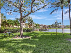 6033 Coral Lake Dr 6033, Margate FL 33063