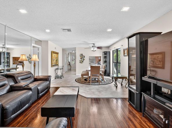 21669 Tall Palm Cir 1B, Boca Raton FL 33433
