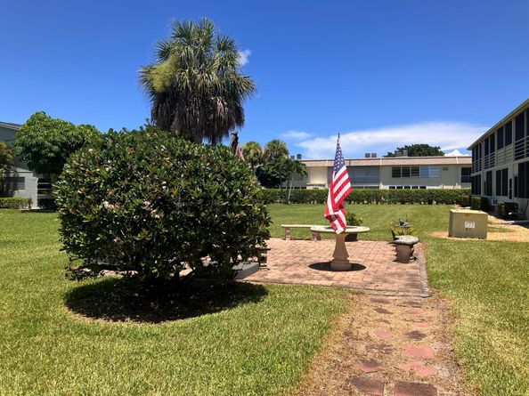 3 Dorchester A, West Palm Beach FL 33417