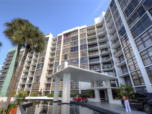 400 Leslie Dr. 419, Hallandale Beach FL 33009