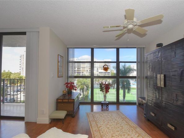 400 Leslie Dr. 419, Hallandale Beach FL 33009