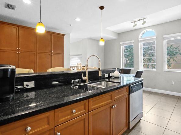 1812 Coral Heights Lane, Oakland Park FL 33308