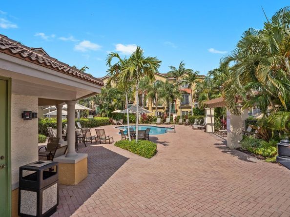1812 Coral Heights Lane, Oakland Park FL 33308