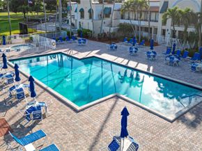 9135A SW 20th Pl, Davie FL 33324