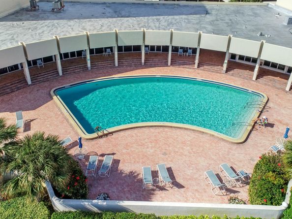 134 Lakeshore Drive 416, North Palm Beach FL 33408