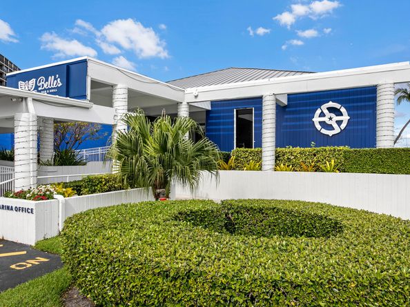 134 Lakeshore Drive 416, North Palm Beach FL 33408