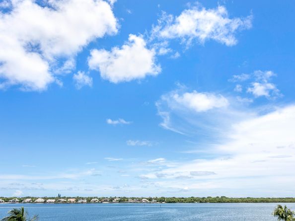 134 Lakeshore Drive 416, North Palm Beach FL 33408