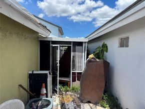 18476 NW 52nd Path, Miami Gardens FL 33055