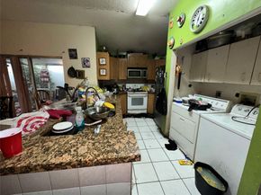 18476 NW 52nd Path, Miami Gardens FL 33055