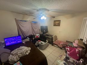 18476 NW 52nd Path, Miami Gardens FL 33055