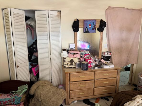 18476 NW 52nd Path, Miami Gardens FL 33055