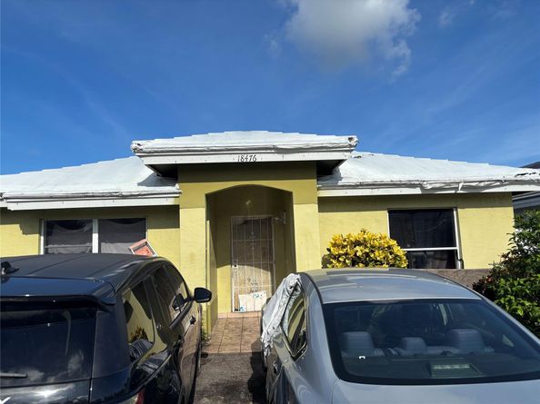 18476 NW 52nd Path, Miami Gardens FL 33055