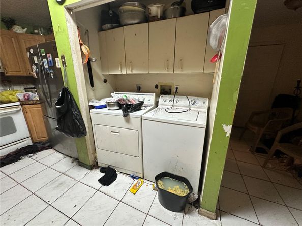 18476 NW 52nd Path, Miami Gardens FL 33055