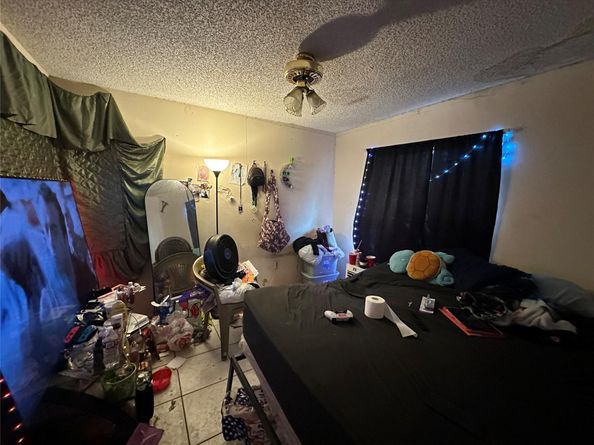 18476 NW 52nd Path, Miami Gardens FL 33055