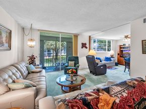 9511 N Hollybrook Lake Dr 207, Pembroke Pines FL 33025