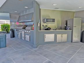 9511 N Hollybrook Lake Dr 207, Pembroke Pines FL 33025