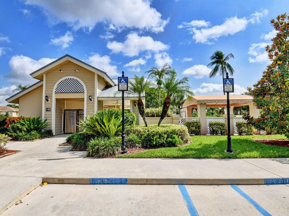 203 Andover Court 2c, Boynton Beach FL 33436