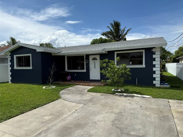 5101 SW 24th St, West Park FL 33023