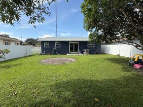 5101 SW 24th St, West Park FL 33023