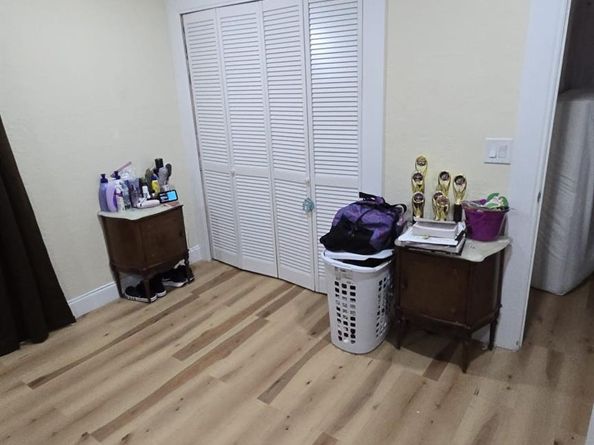 5101 SW 24th St, West Park FL 33023